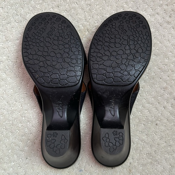 Clark’s Wedges - Picture 5 of 8